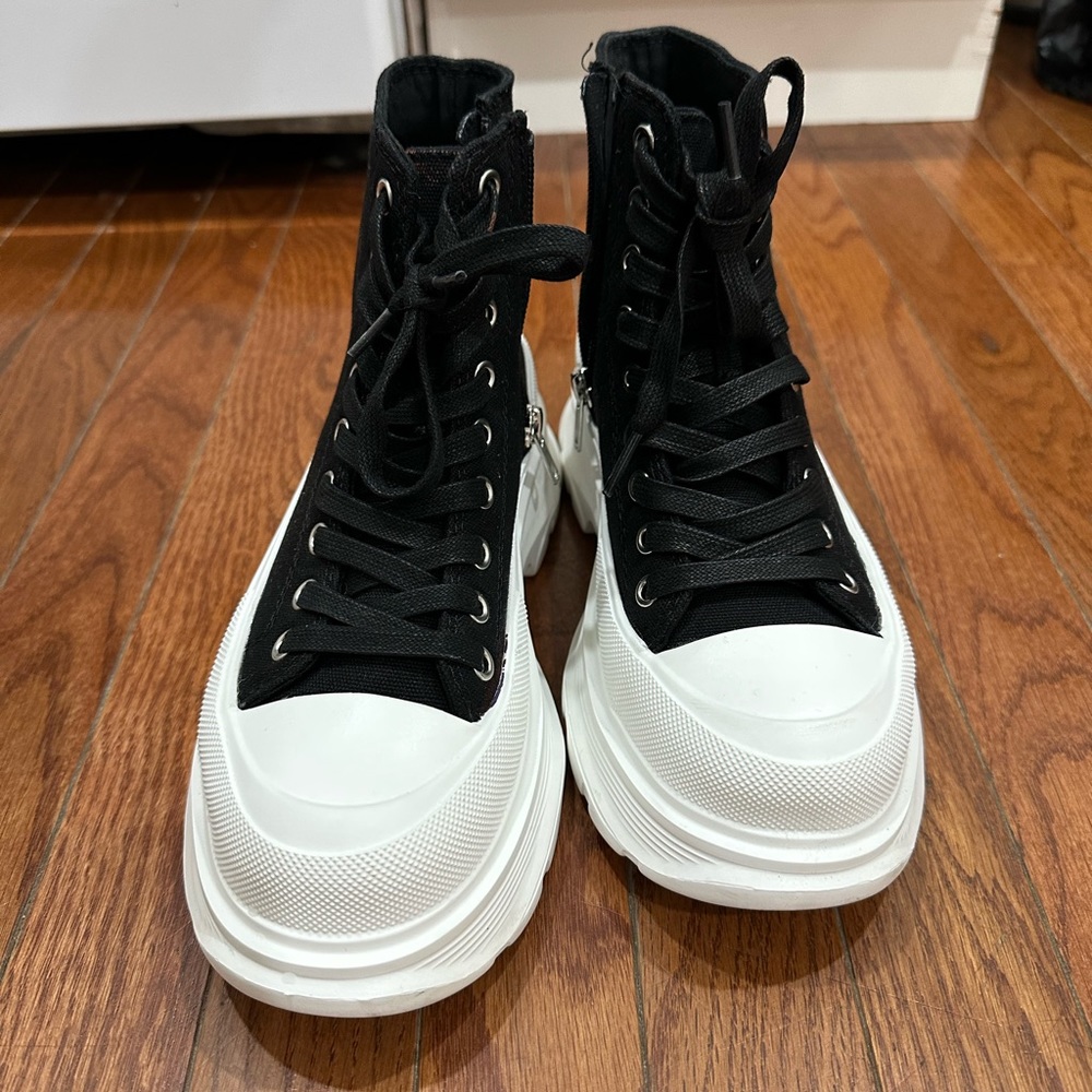Steve Madden Kyler Hightop Sneakers